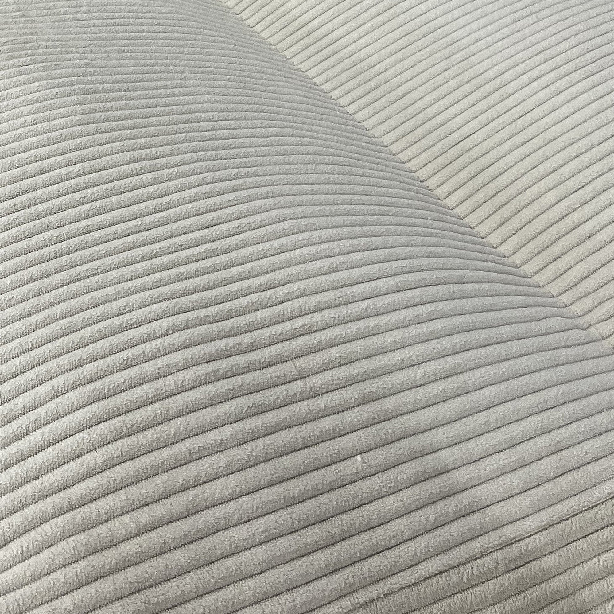 Palečių pagalvių komplektas – kreminės spalvos veliūras (velvetas)